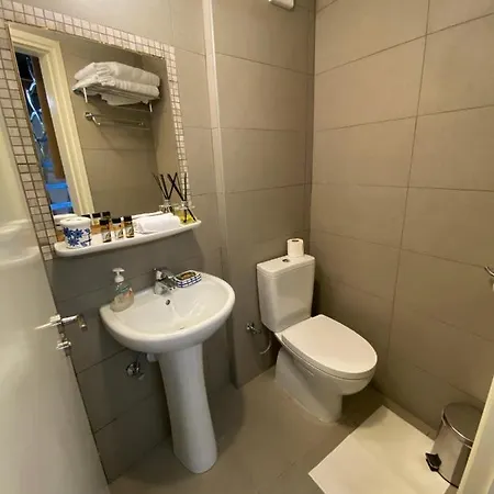 Ta Lofitika 2 *