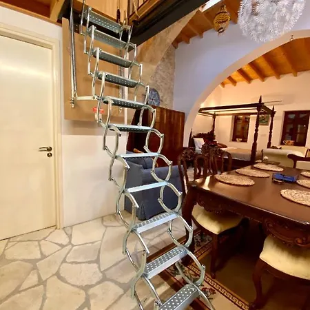 Ta Lofitika 2 Tatil Evi