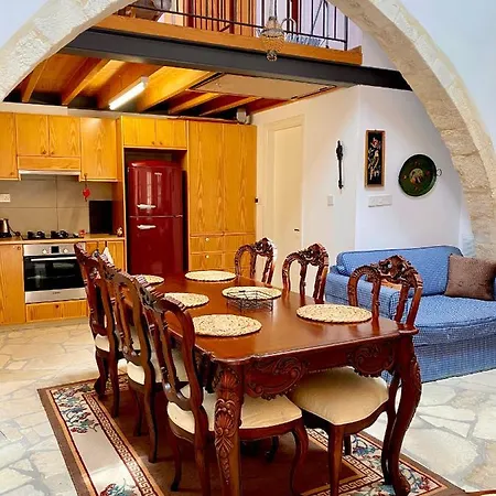 Ta Lofitika 2 Holiday home Lofou